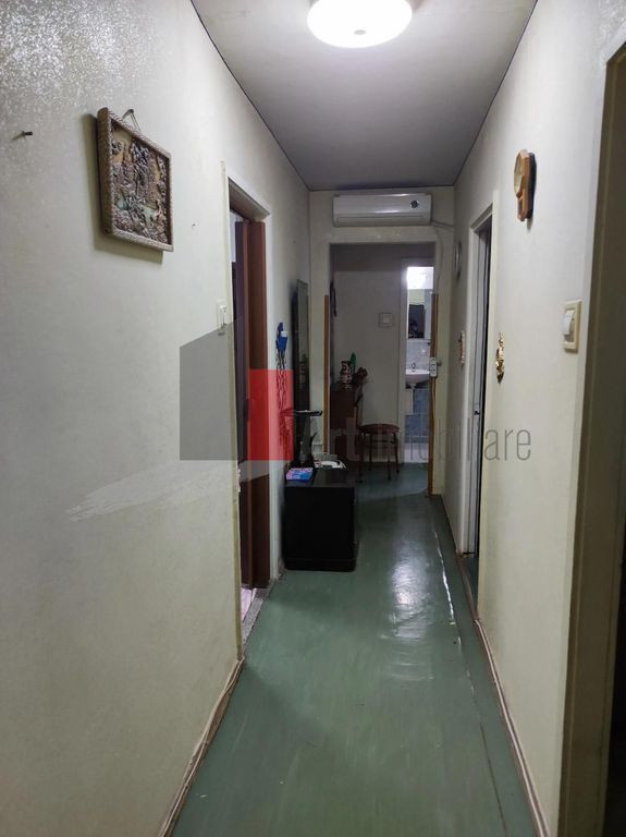 Vânzare apartament decomandat 4 camere - Bd. Brâncovean...