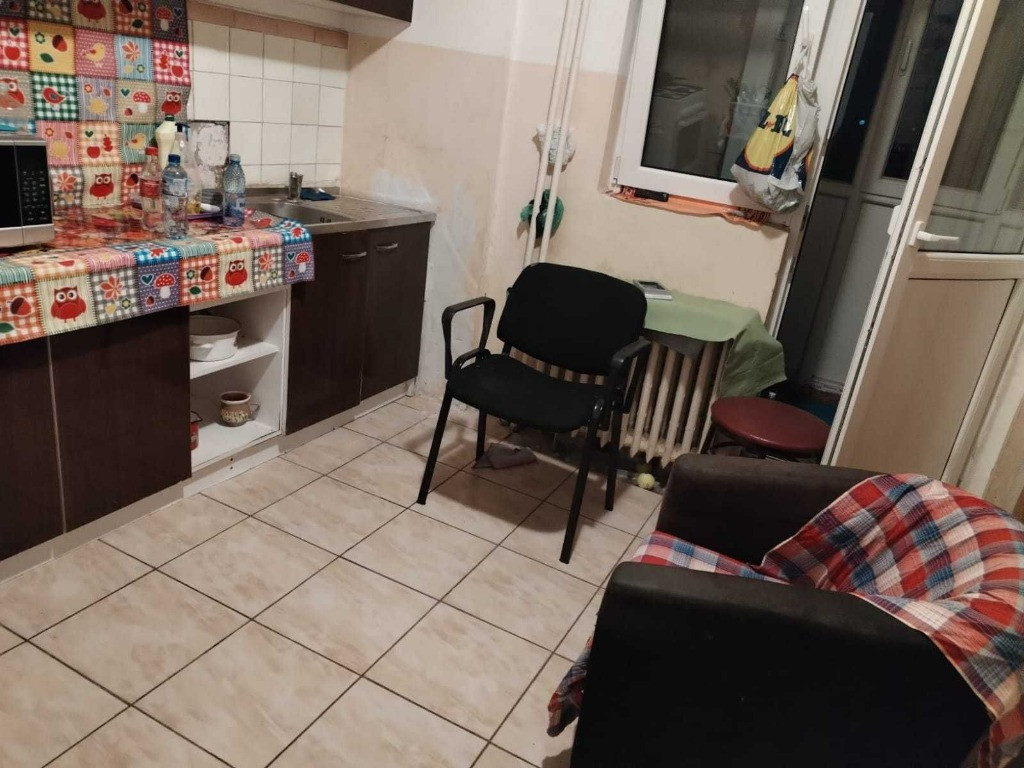 Apartament cu 4 camere, Bdul.Alexandru Obregea, Berceni.