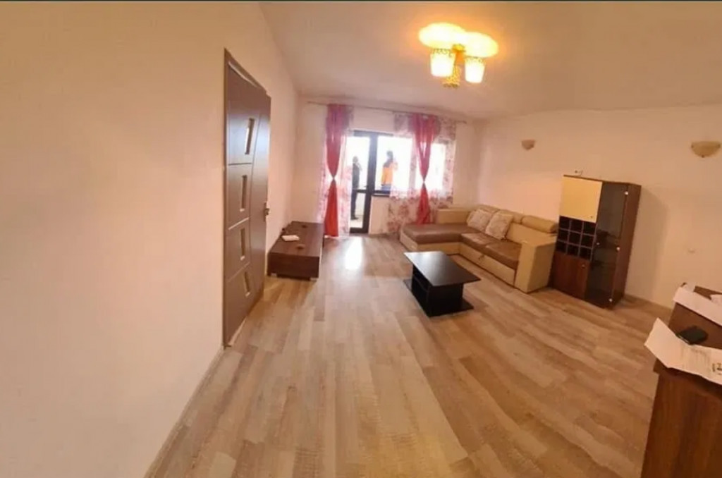 Apartament 2 camere, decomandat - zona Sanpetru