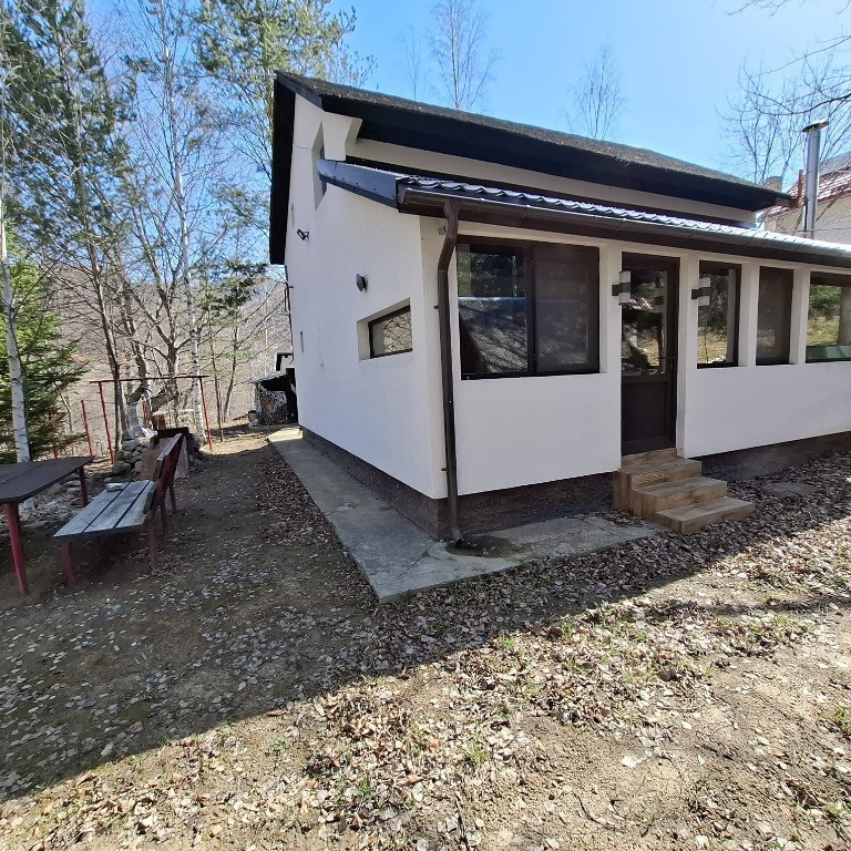 Afacere la cheie , Piteria Amicii Miei - Lepsa (Muntii Vrancei)