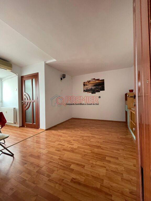 2 camere Metrou - Aparatorii Patriei