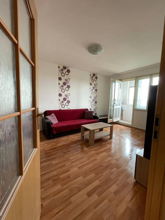 3 camere lux,5 minute de metrou,Militari