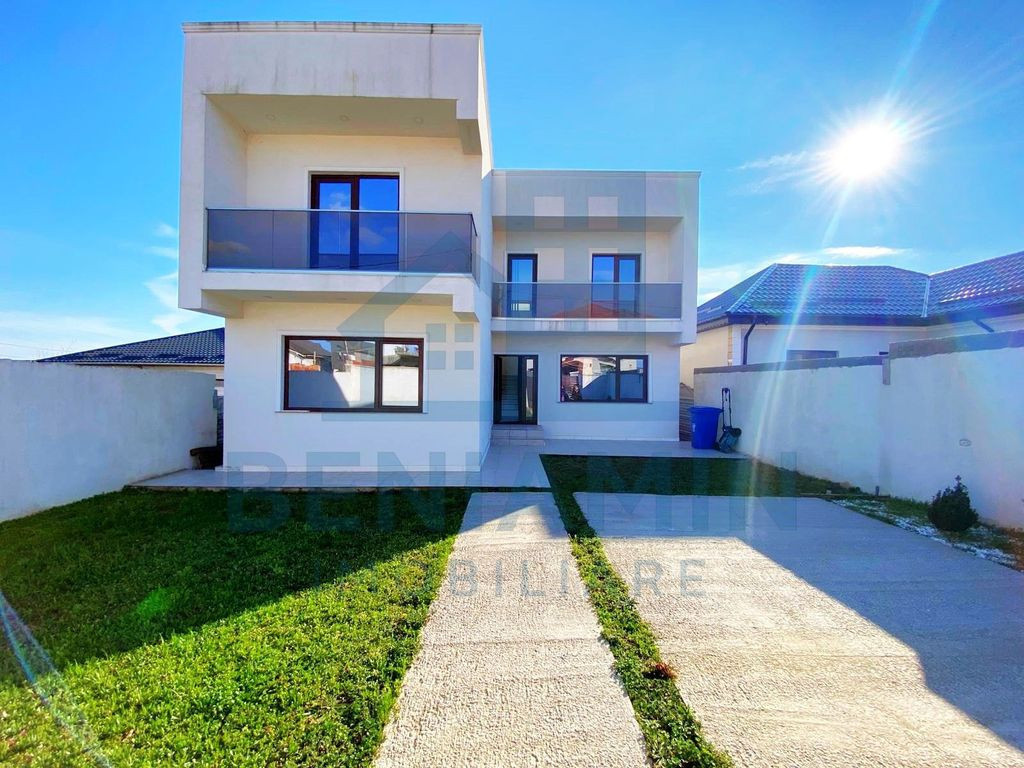 Casă cu etaj, 4 dormitoare, compartimentare eficientă z...