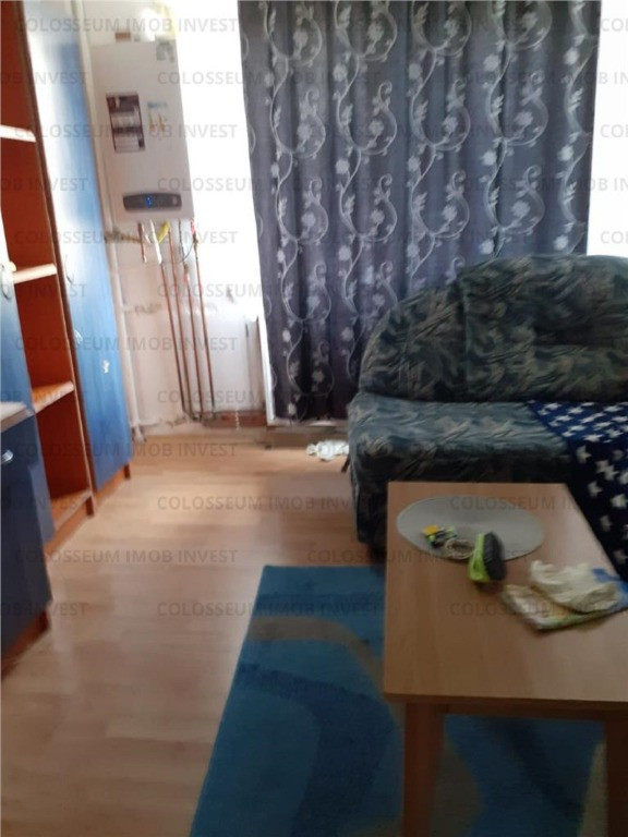 Camera de camin cu baie proprie - Zona Tractorul