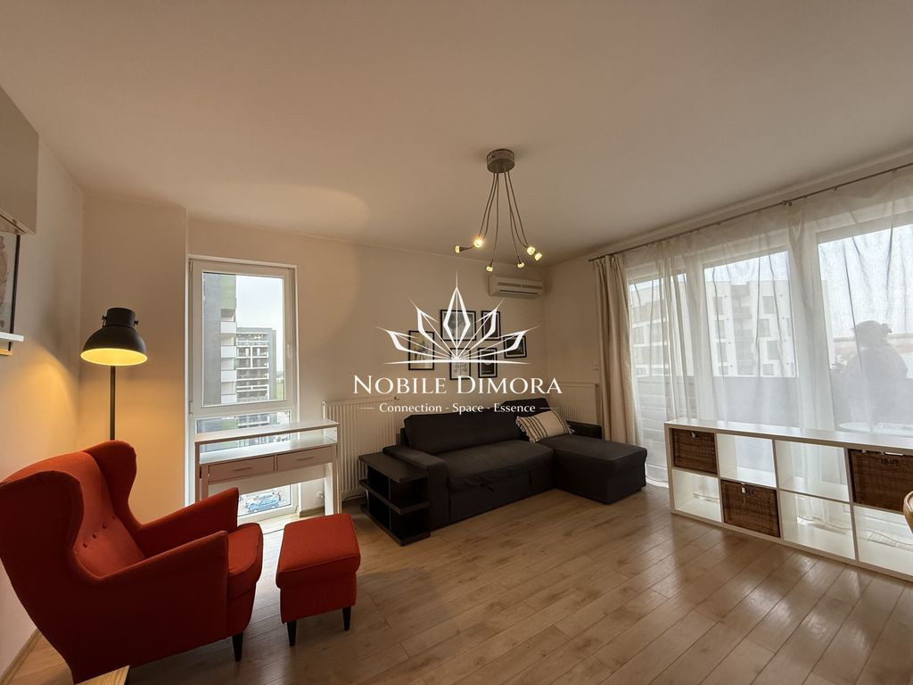 Apartament istoric de lux cu 3 camere de 130mp langa Pref...