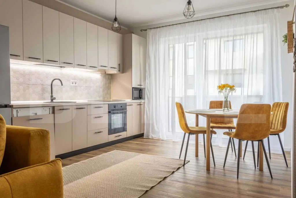 Apartament cu 2 camere, prima inchiriere in complex nou, zon