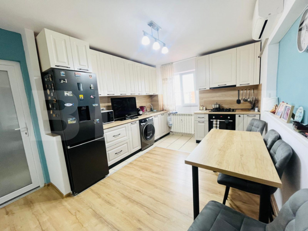 Apartament renovat, cu 2 camere, 52 mp, tip AN, zona - Roger