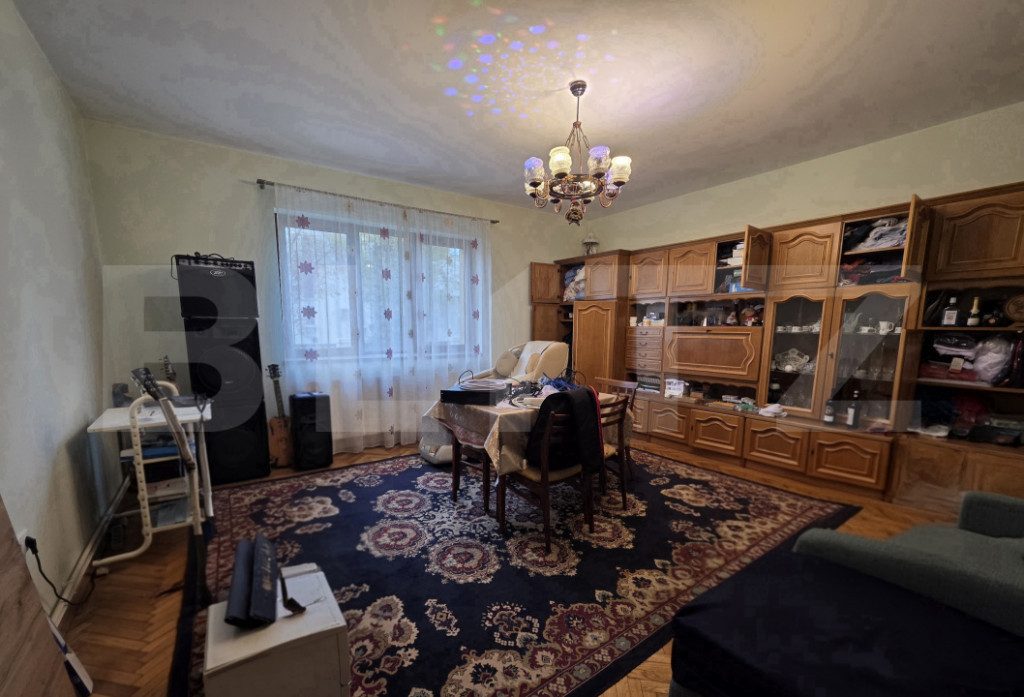 Casa tip duplex de vanzare, 5 camere, 234 mp, zona Titulescu
