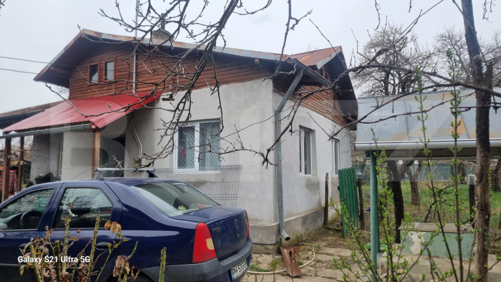 TEREN zona aer curat CASA si ANEXA SCORTENI/PH