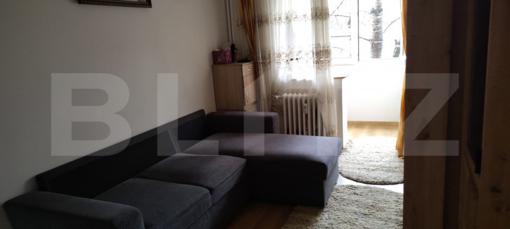 Apartament 2 camere, 40 mp, semidecomandat, etaj intermediar