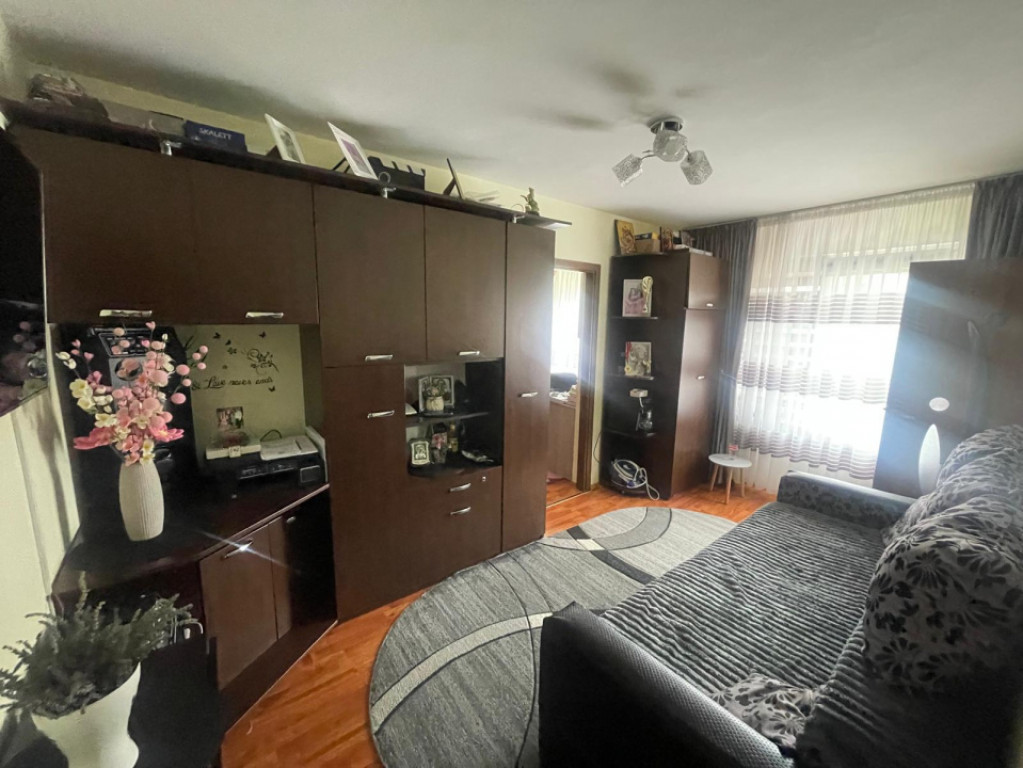 Apartament 2 camere, 32 mp, Valea Roșie, zona Caracal