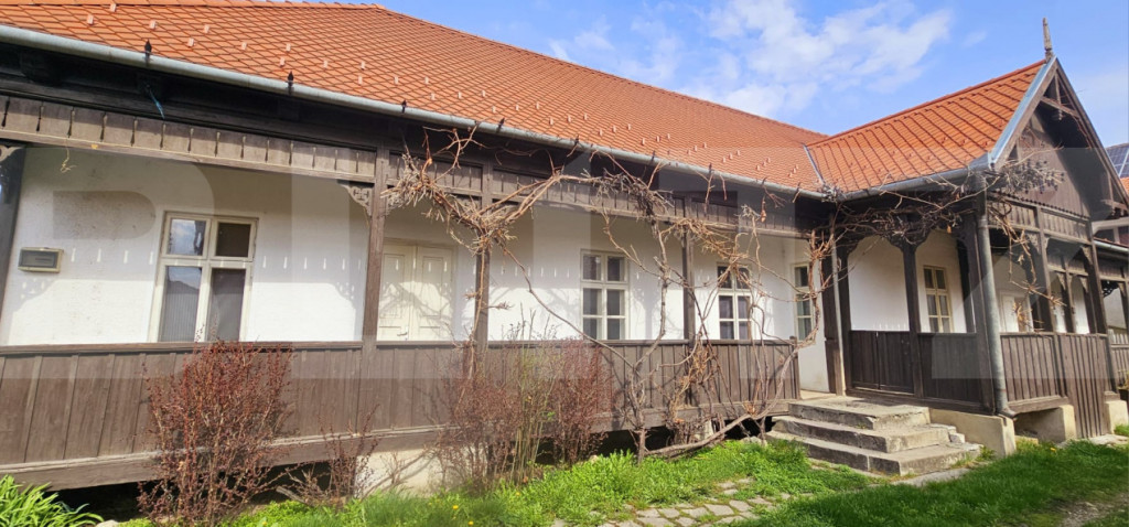 Casă tradițională în centrul orasului, potential ridicat