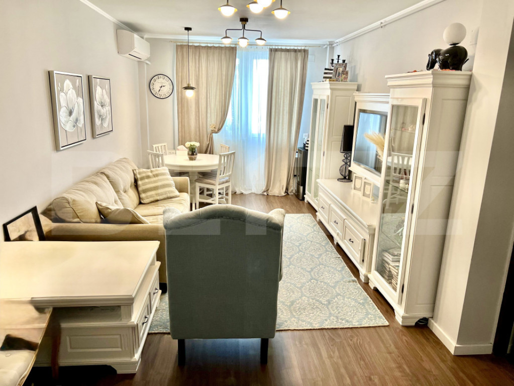 Penthouse spectaculos,85 mp utili,3 camere,2 Terase,zona Cen