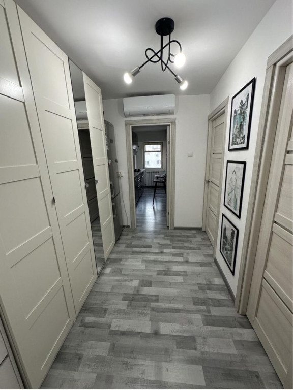 Vitan mall etaj 6 din 8