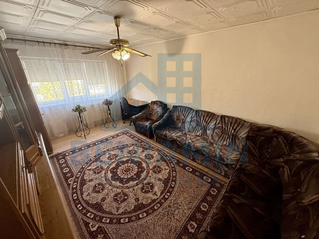 2 camere decomandat Sarari 54mp Piscina Sanziana mobilat ...