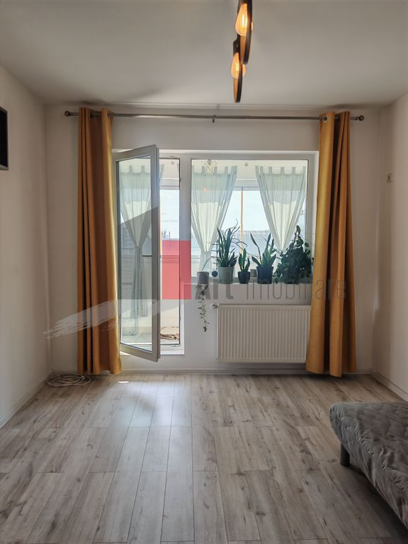 Apartament cu doua camere de vanzare -Pacii-cu centrala-m...