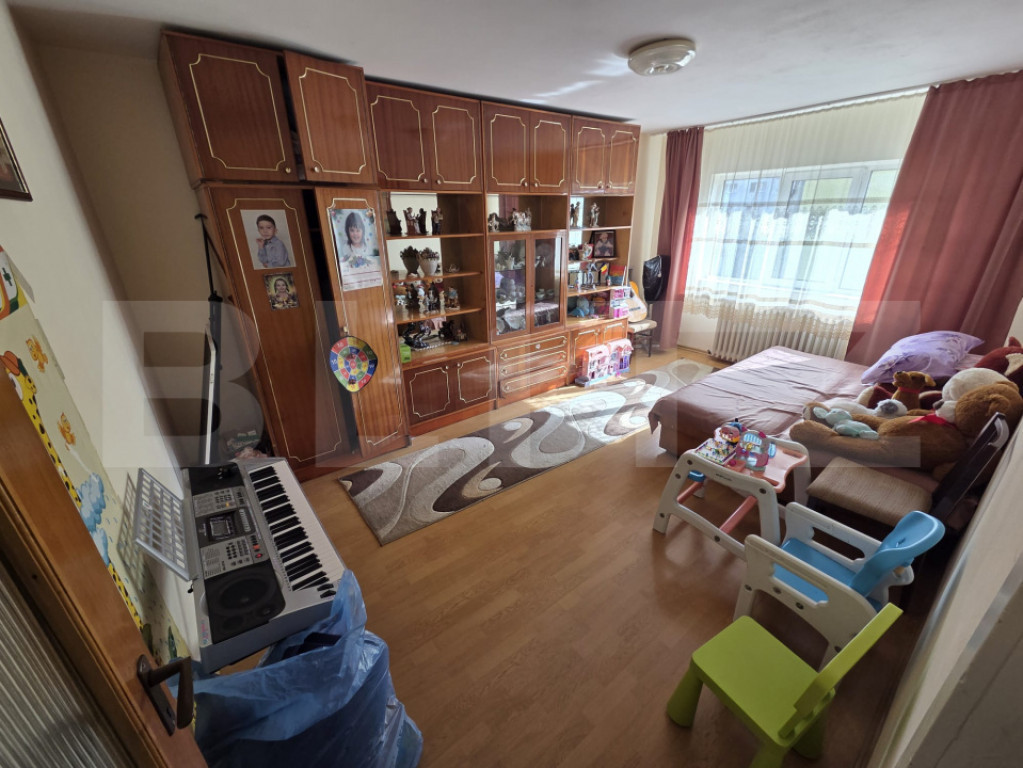 Apartament de vânzare, 3 camere, 65 mp, zona Nord