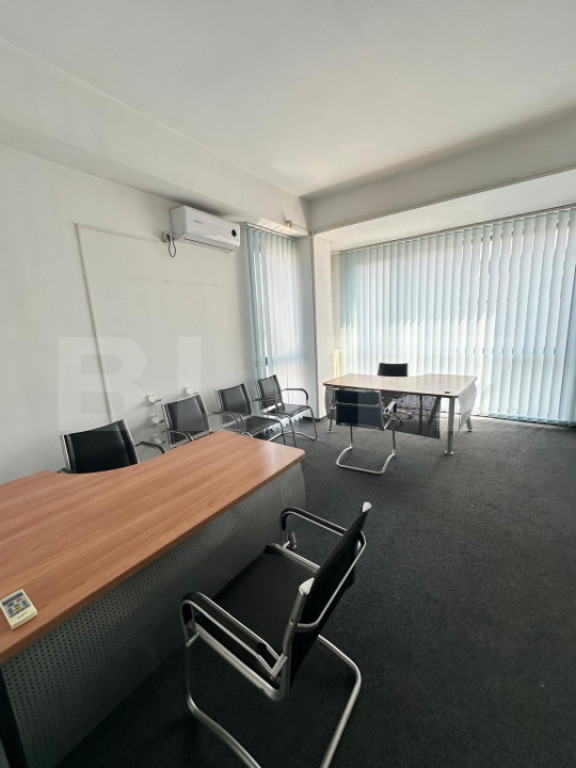 Spatiu de birouri, locuri de parcare in curte, 120 mp, zona