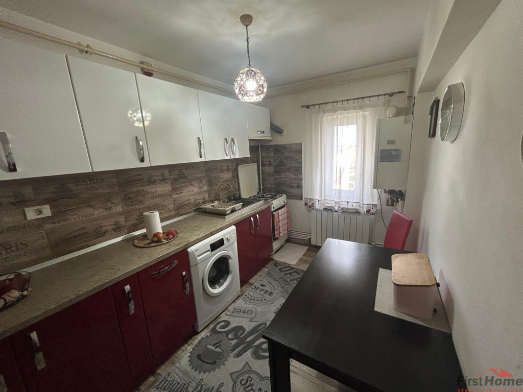 Apartament cu 2 camere de , zona Sud