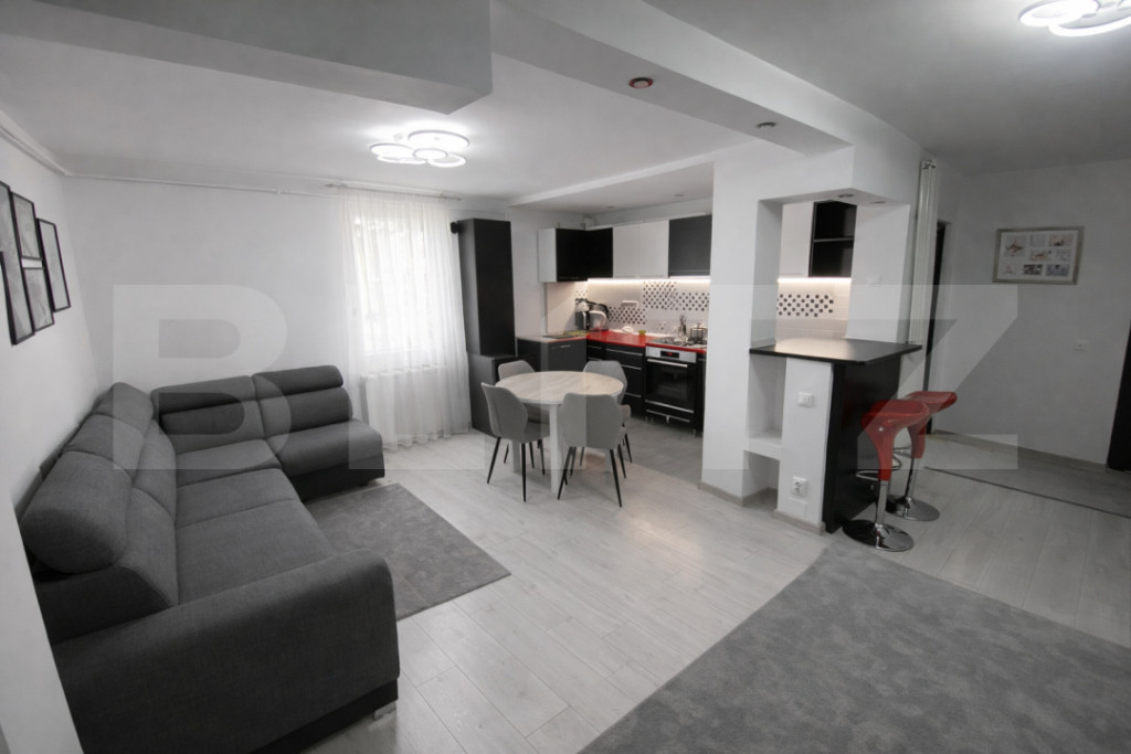 Apartament 3 camere, 65 mp, etaj interm , balcon, loc parcar