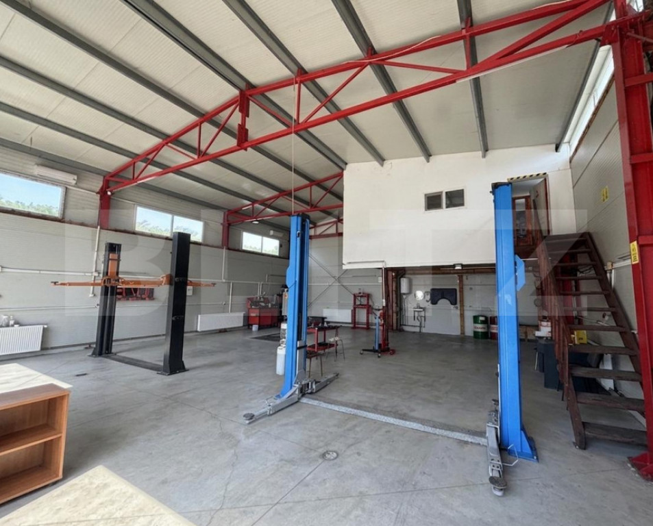 Spațiu tip hală / service de închiriat – Complet echipa