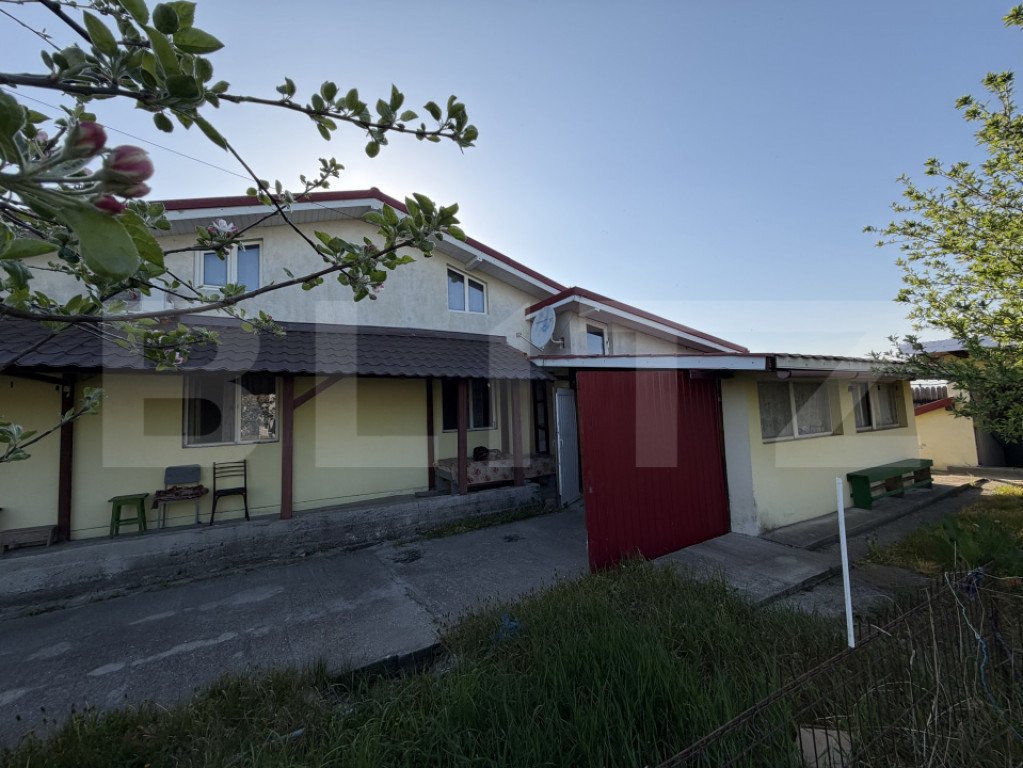 Teren cu casa, Podari, 1000 mp, toate utilitatile, 20 m desc