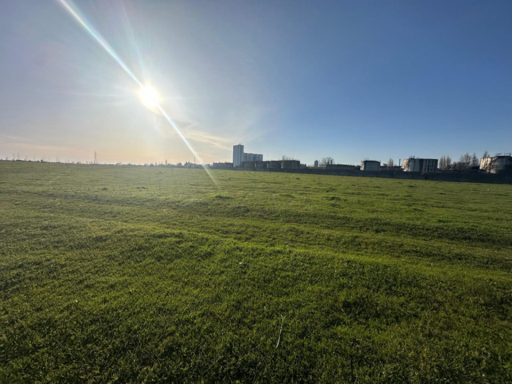 Teren de vânzare, zona Fabrica de ulei, Constanța