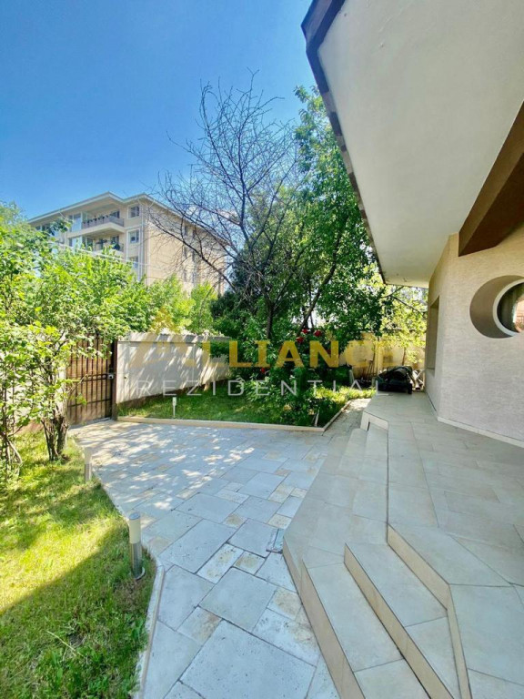 Vila Aparatorii Patriei