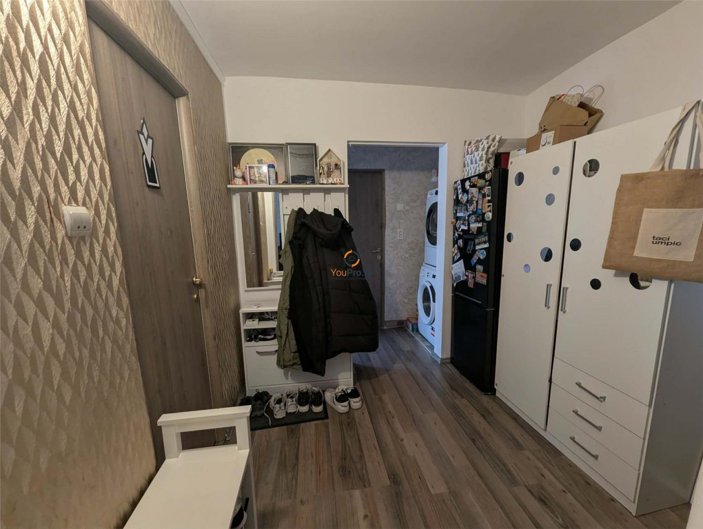 Decomandat 2 camere etaj 2 Zona Lipovei