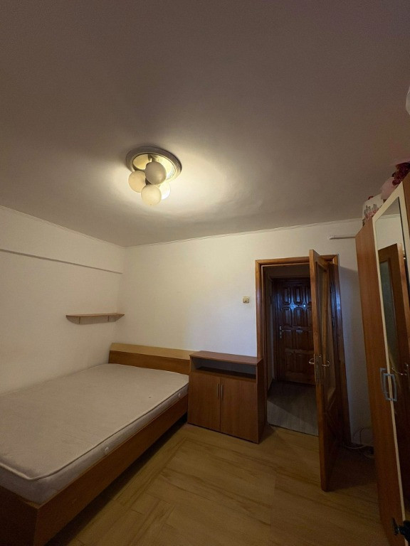 Apartament 1 camera, la Hala Centrala