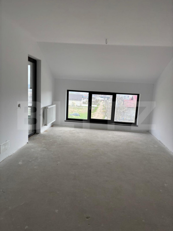 Apartament 3 camere, 79 mp, decomandat, La Stejari – Burdu