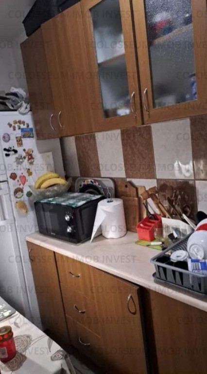 Apartament 2 camere, semidecomandat - zona Astra