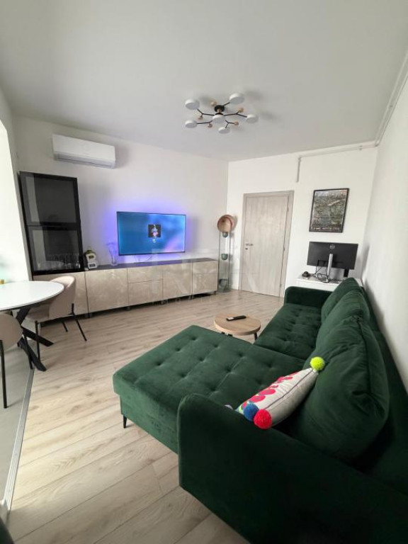 Apartament 2 camere, Regie