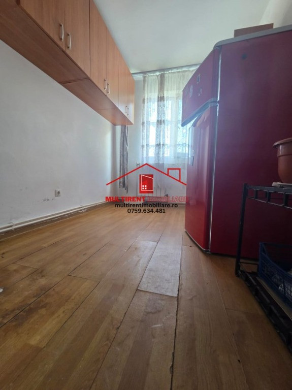 Garsoniera de vanzare - strada Alunisului !