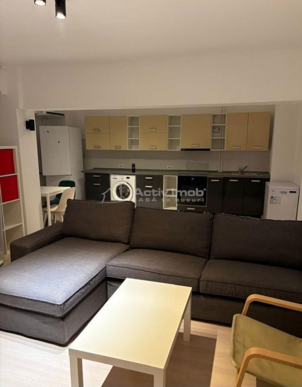 3 camere decomandat - Parc Tineretului/ Metrou Tineretului