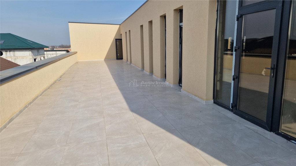 Spatiu comercial tip penthouse - Tunari - 376mp utili - cons