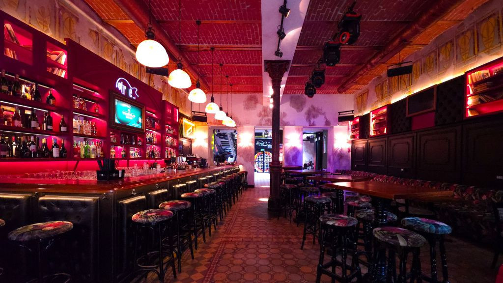 Business de vânzare – Club / Pub premium în Centrul V...