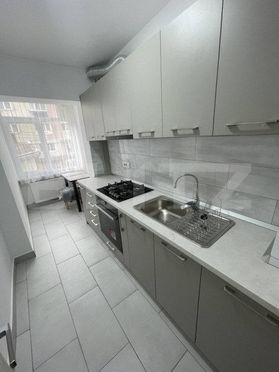 Garsonieră, 35 mp, etaj 1, zona Burdujeni