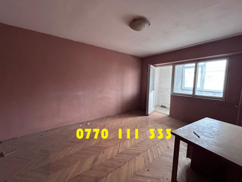 - Apartament 2 camere 54mp, confort 1 decomandat, Zona Garii