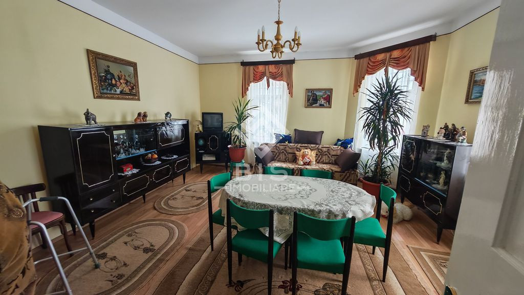 Casă Individuală cu Independență Energetică