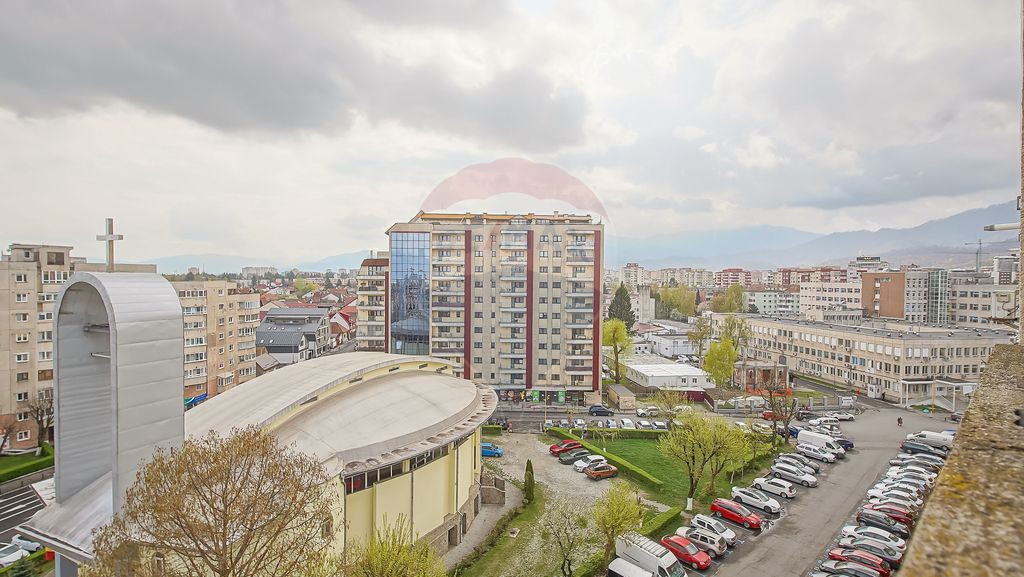 Apartament cu 3 Camere și Panoramă Deosebită , COMISIO...