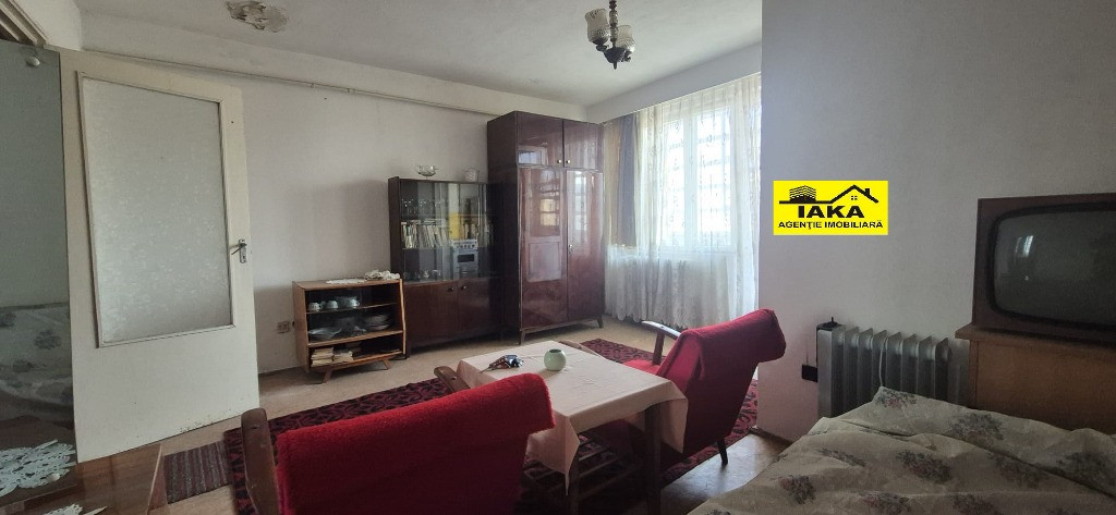 Dragos Voda, garsoniera conf.1