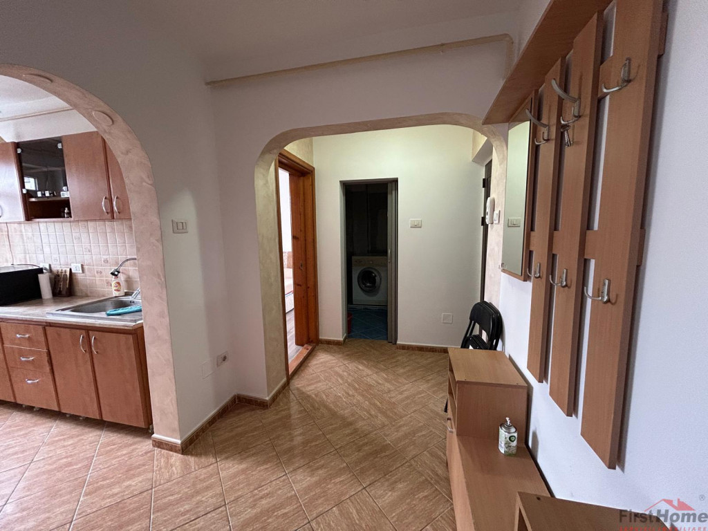 Garsoniera ,34mp, etaj 3, zona sud, Aleea Stadionului.