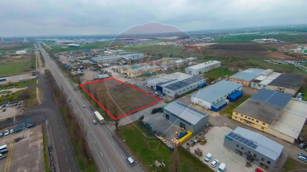 De vânzare - Teren intravilan 5043 mp Oradea - Calea Bor...