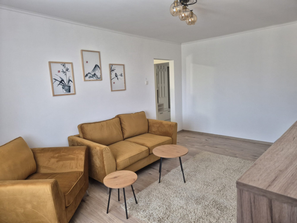 Apartament 3 camere, 65 mp, complet renovat, 2 băi, zona Pr