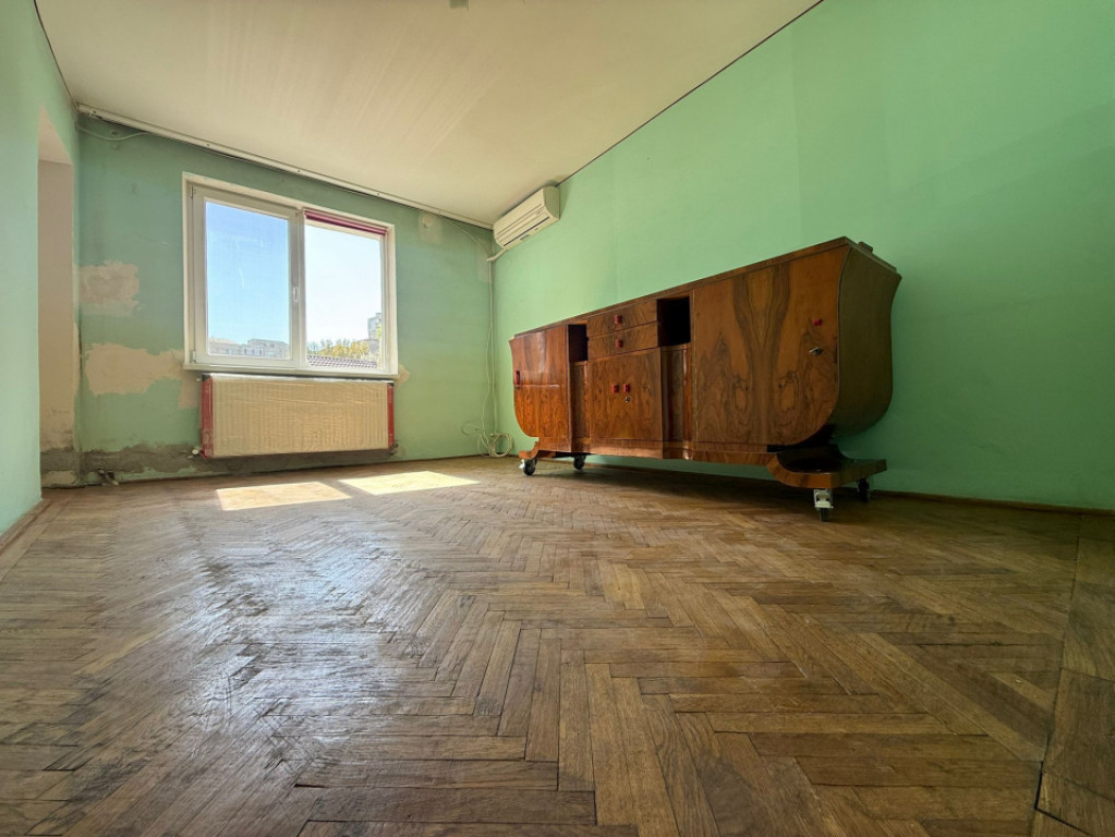 Ultraventral -2 camere, vedere Piata Civica, etaj 1, 2 balco