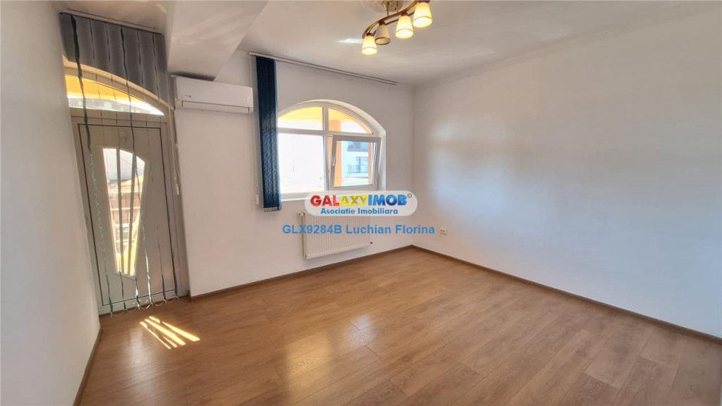 Apartament 3 camere 80 mp | Parcare - Curte | M. Aparatorii