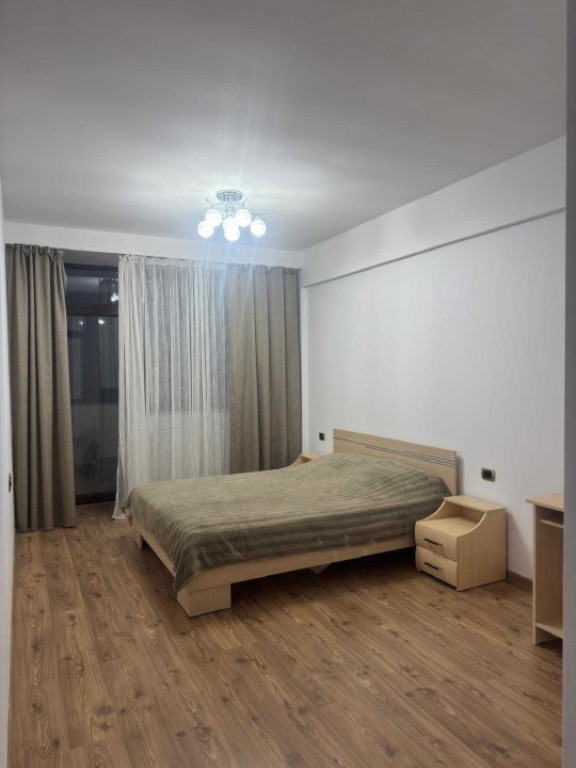 OFERTA apartament 3 camere, spatios 70 mp, mobilat si utilat