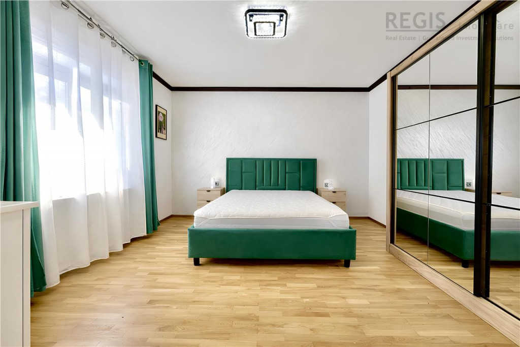 Garsoniera renovata langa Strada Sforii de inchiriat