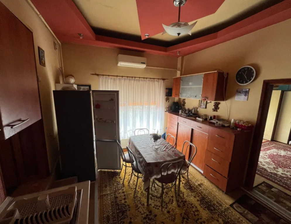 Apartament 2 camere, semidecomandat - Centrul Istoric